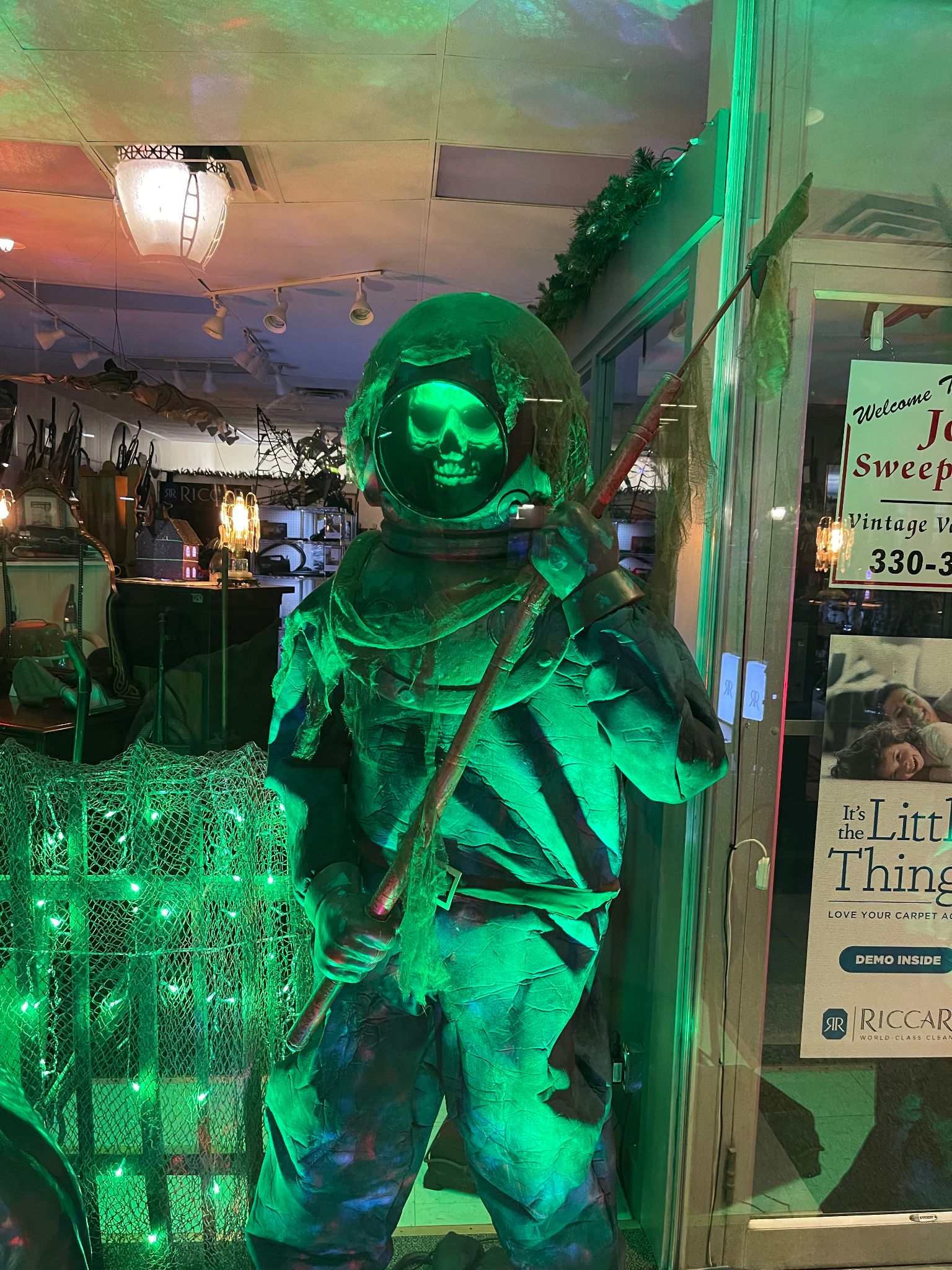 skeleton diver